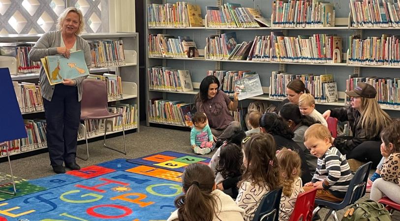 Wednesday Family Story Time at Burbank Central Library